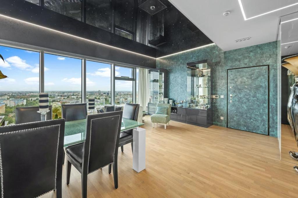 Apartment W Sky Tower