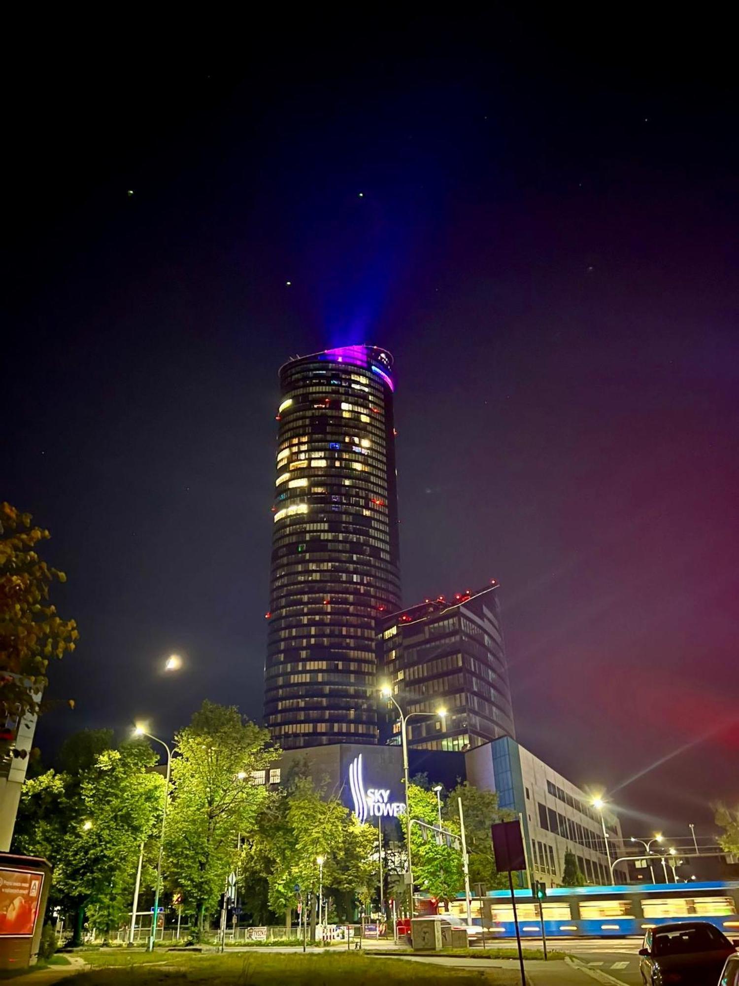 W Sky Tower * Breslau