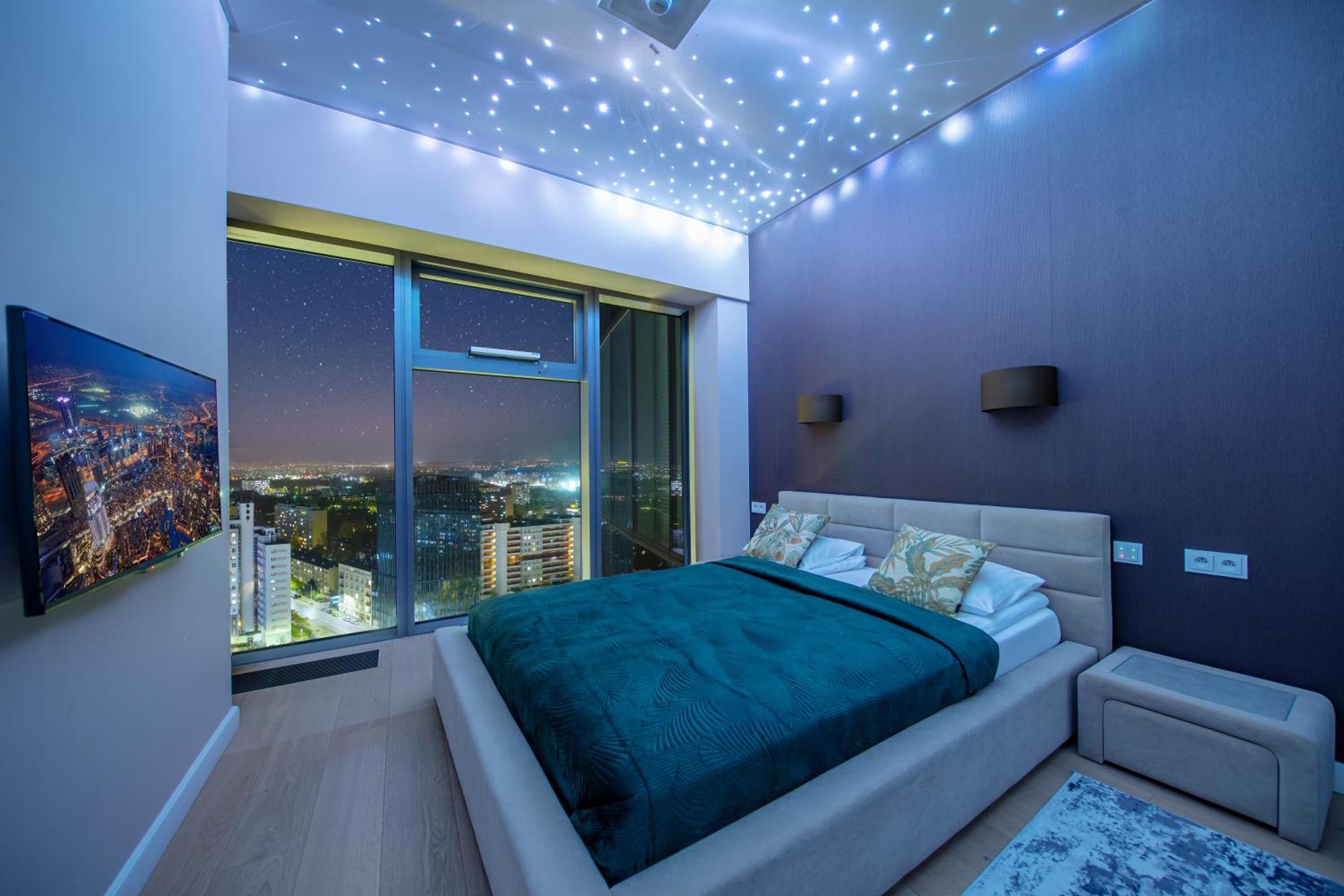 W Sky Tower Apartment *